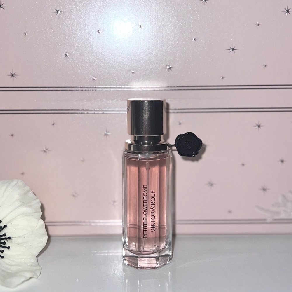 Viktor & Rolf FLOWERBOMB EAU DE PARFUM